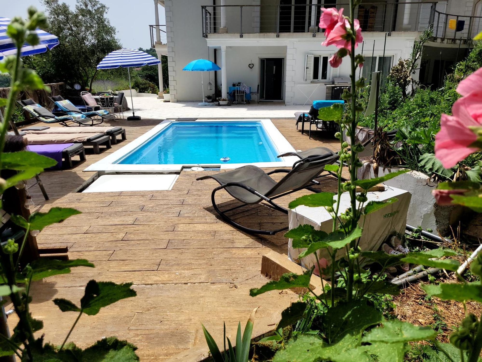 Apartments Chiara Mit Meerblick Und Pool Und Jacuzzi Lovran Εξωτερικό φωτογραφία