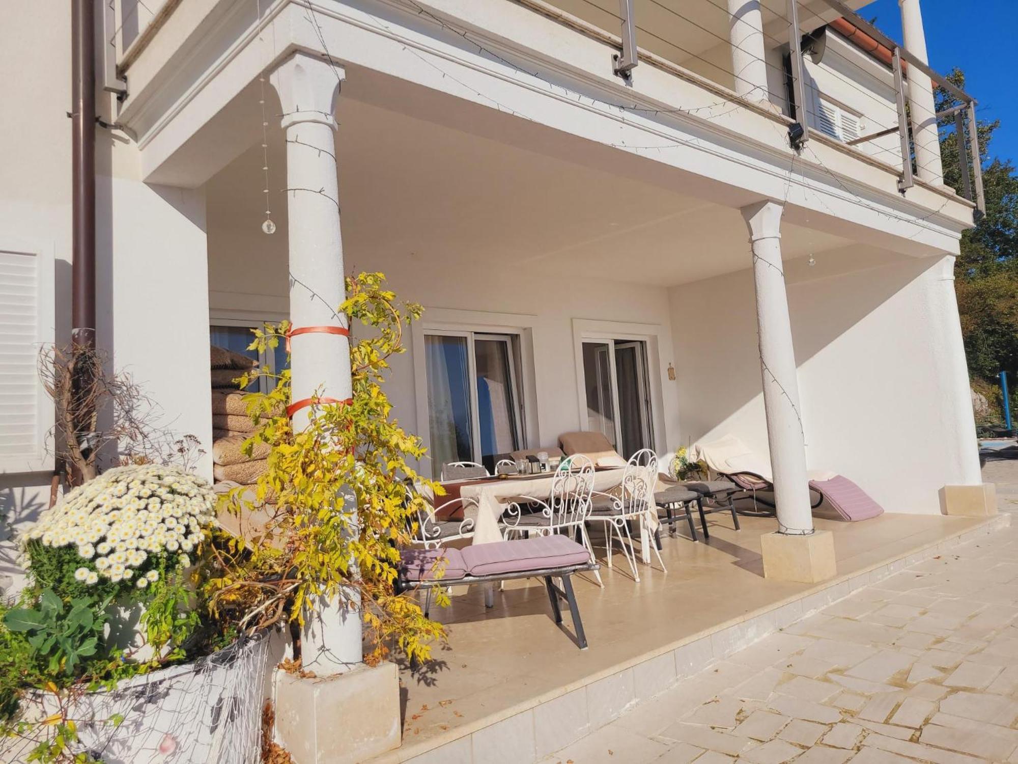 Apartments Chiara Mit Meerblick Und Pool Und Jacuzzi Lovran Εξωτερικό φωτογραφία